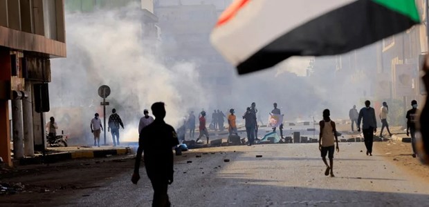Σουδάν: Δύο Έλληνες τραυματίες από ρουκέτα